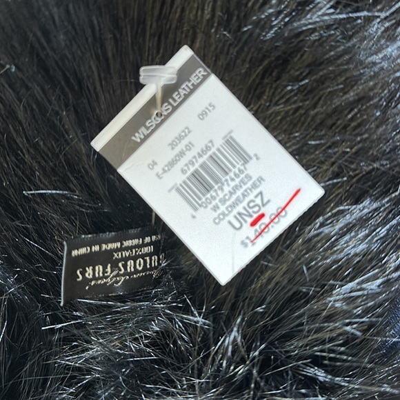 Faux Fur Scarf - Picture 9 of 9